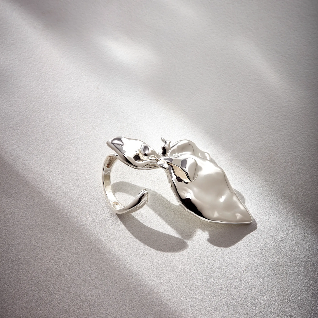 Ring Flora