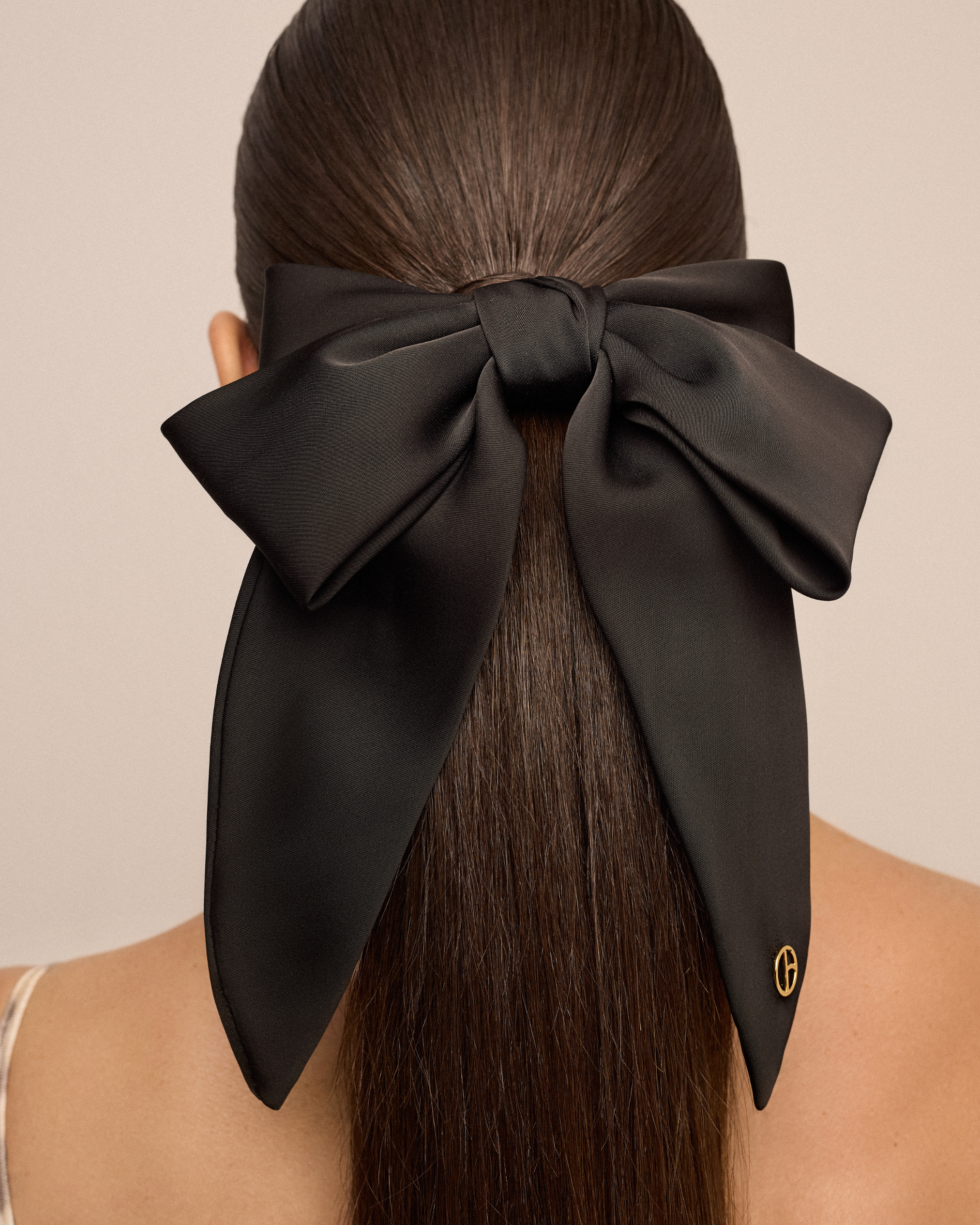Alika Black Tie