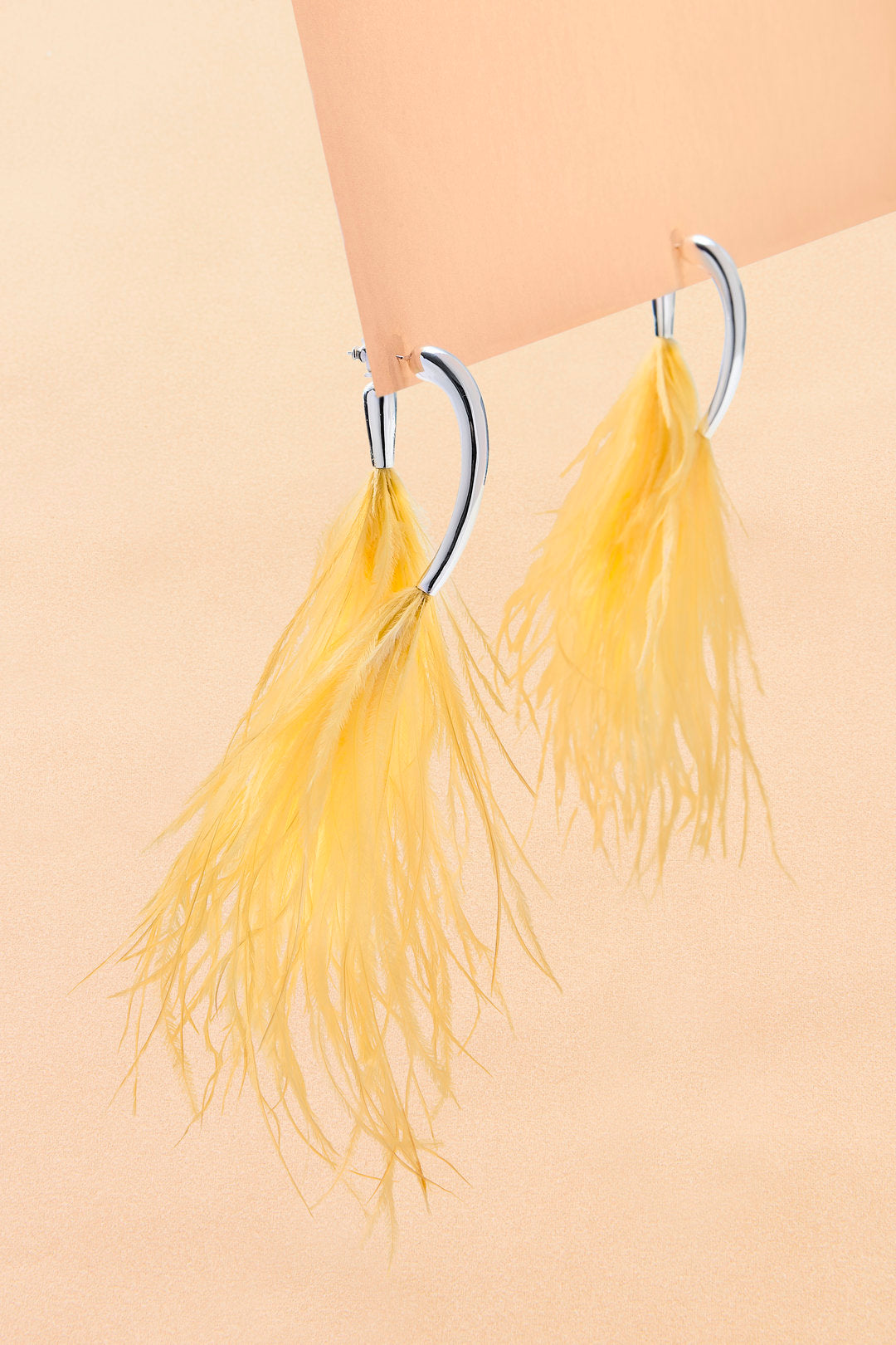 Levium Earring Feather