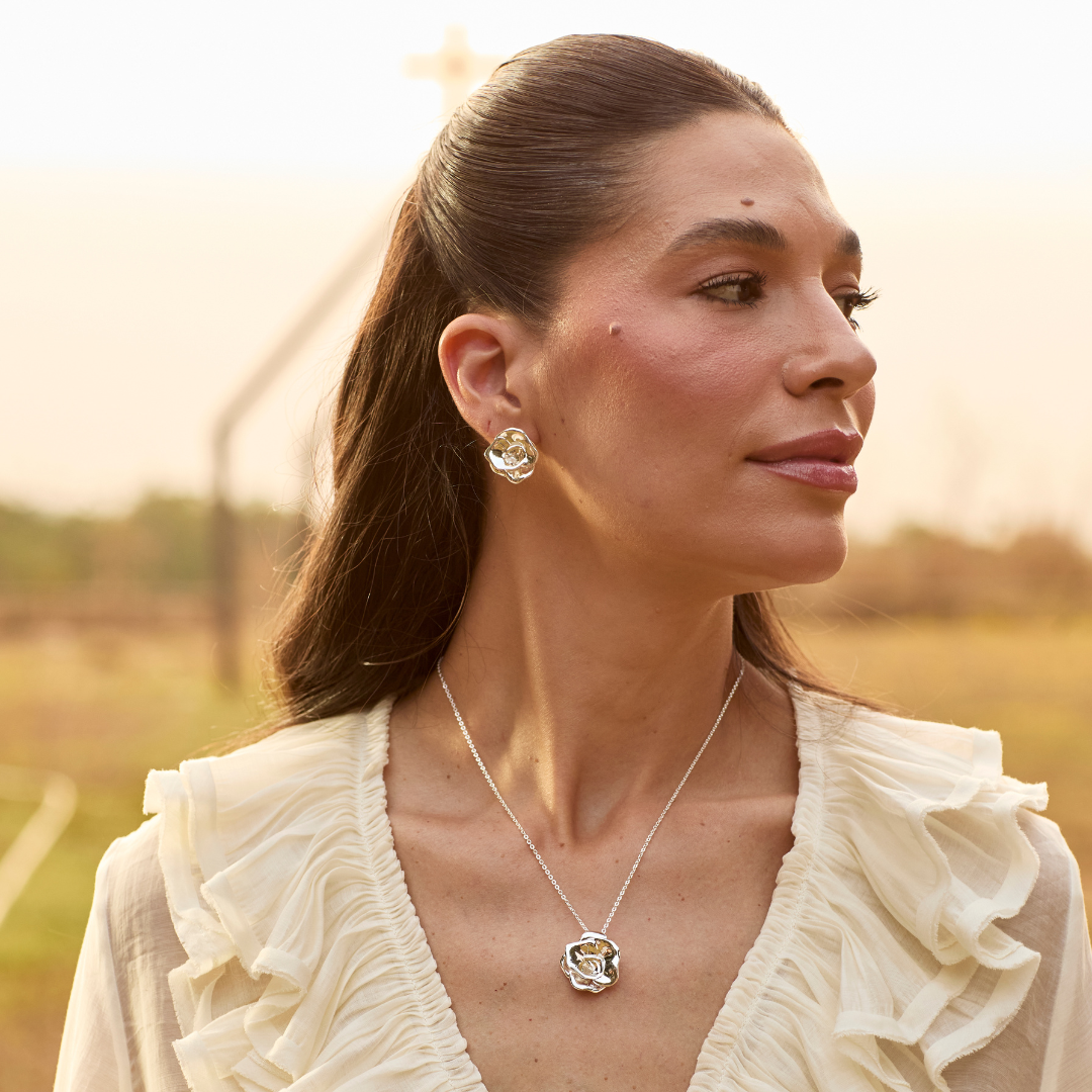 Delicadeza (Mother) Earring