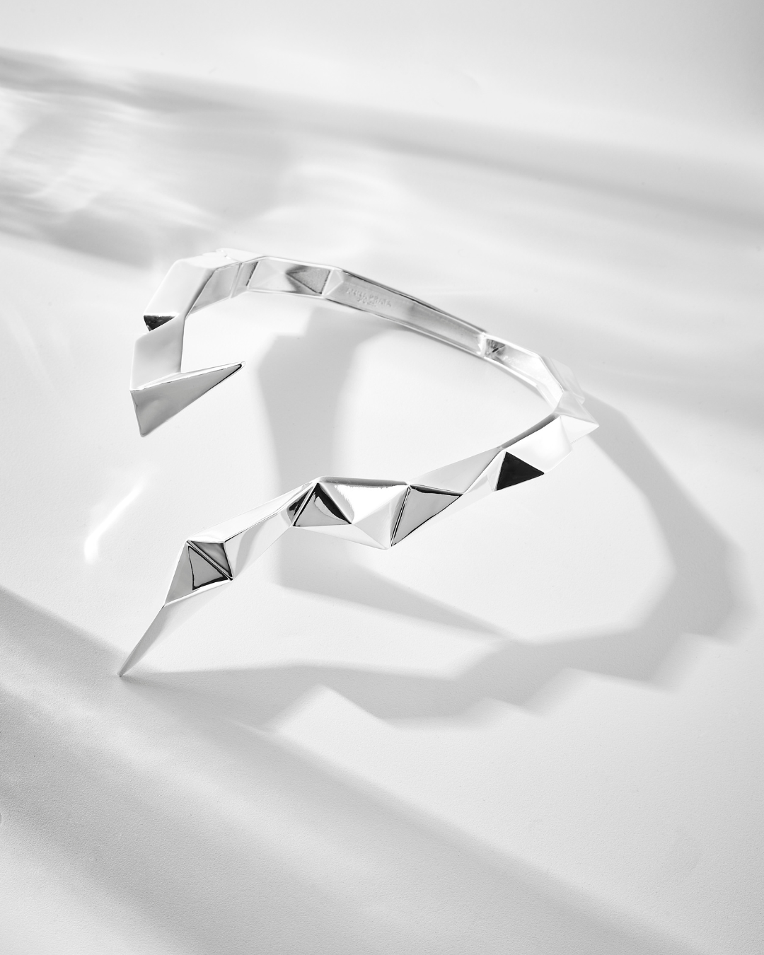 Prisma Choker