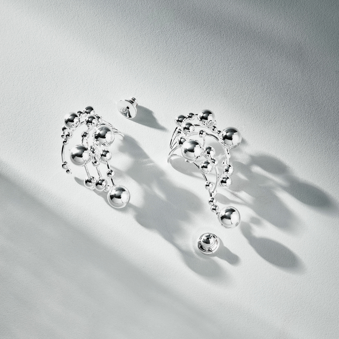 Vita Earhook