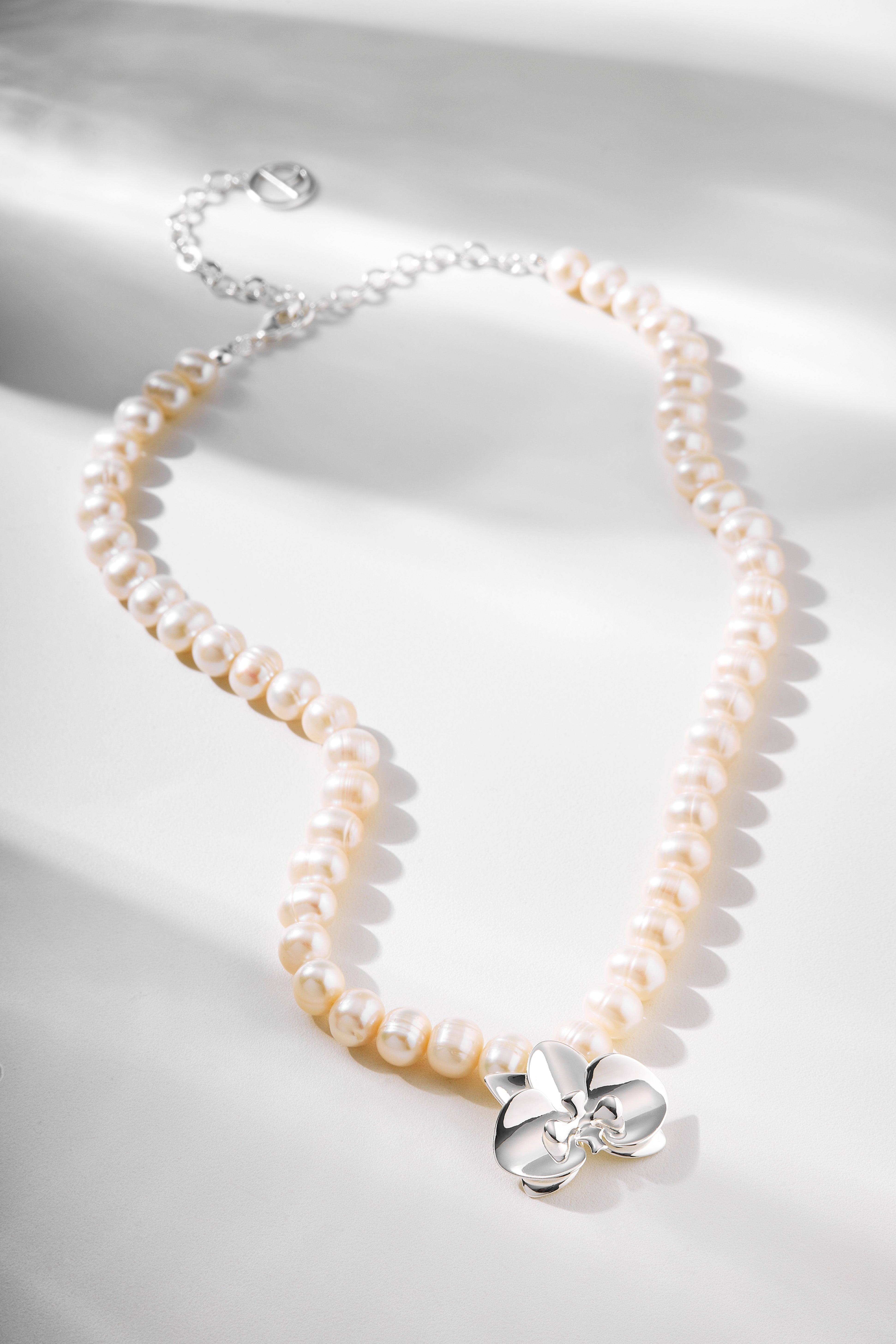 Orquideas Mabe Necklace